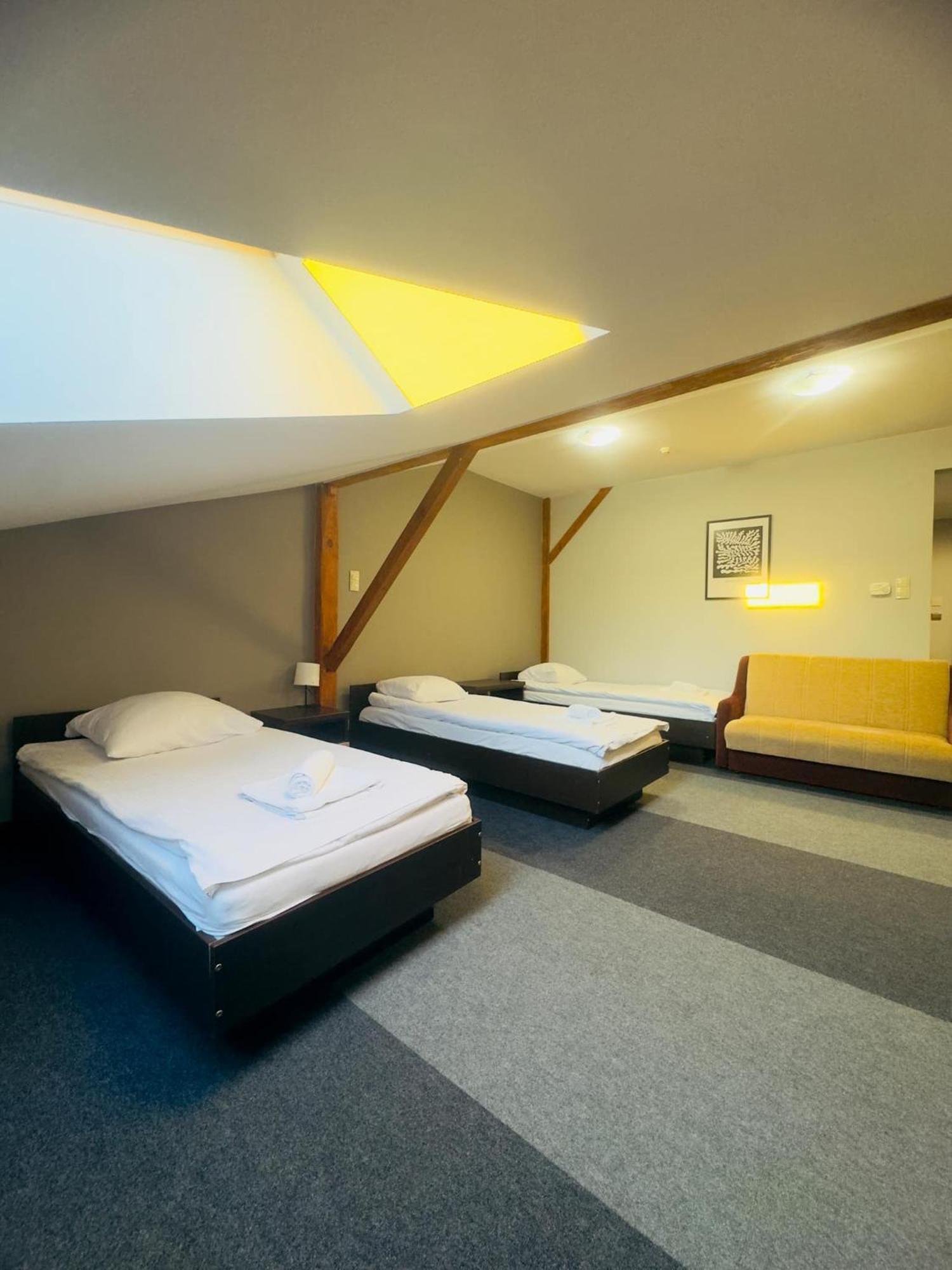 Magiczna Farma Hotel Obiady Maka I Magia Замбрув Екстериор снимка