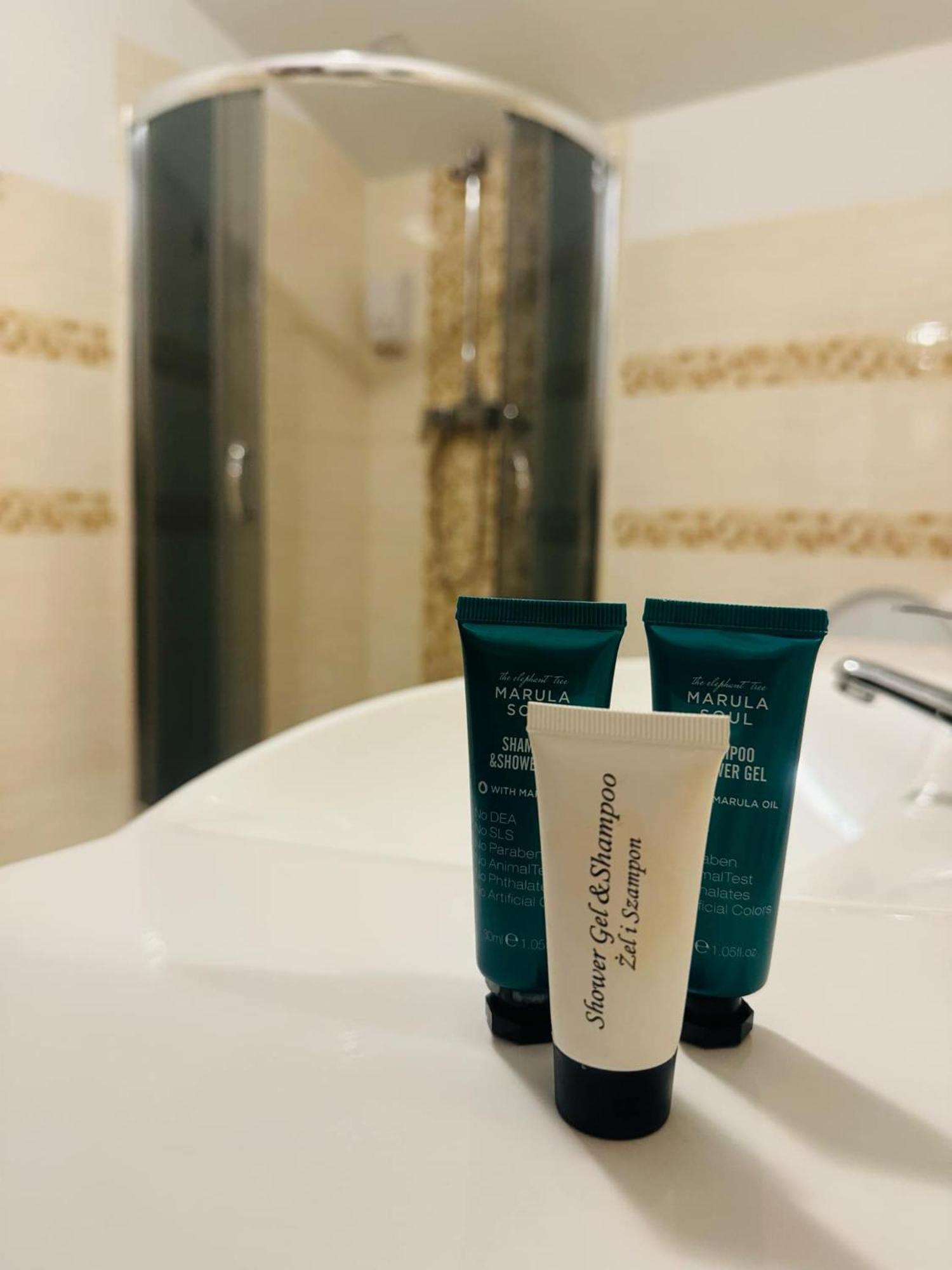Magiczna Farma Hotel Obiady Maka I Magia Замбрув Екстериор снимка