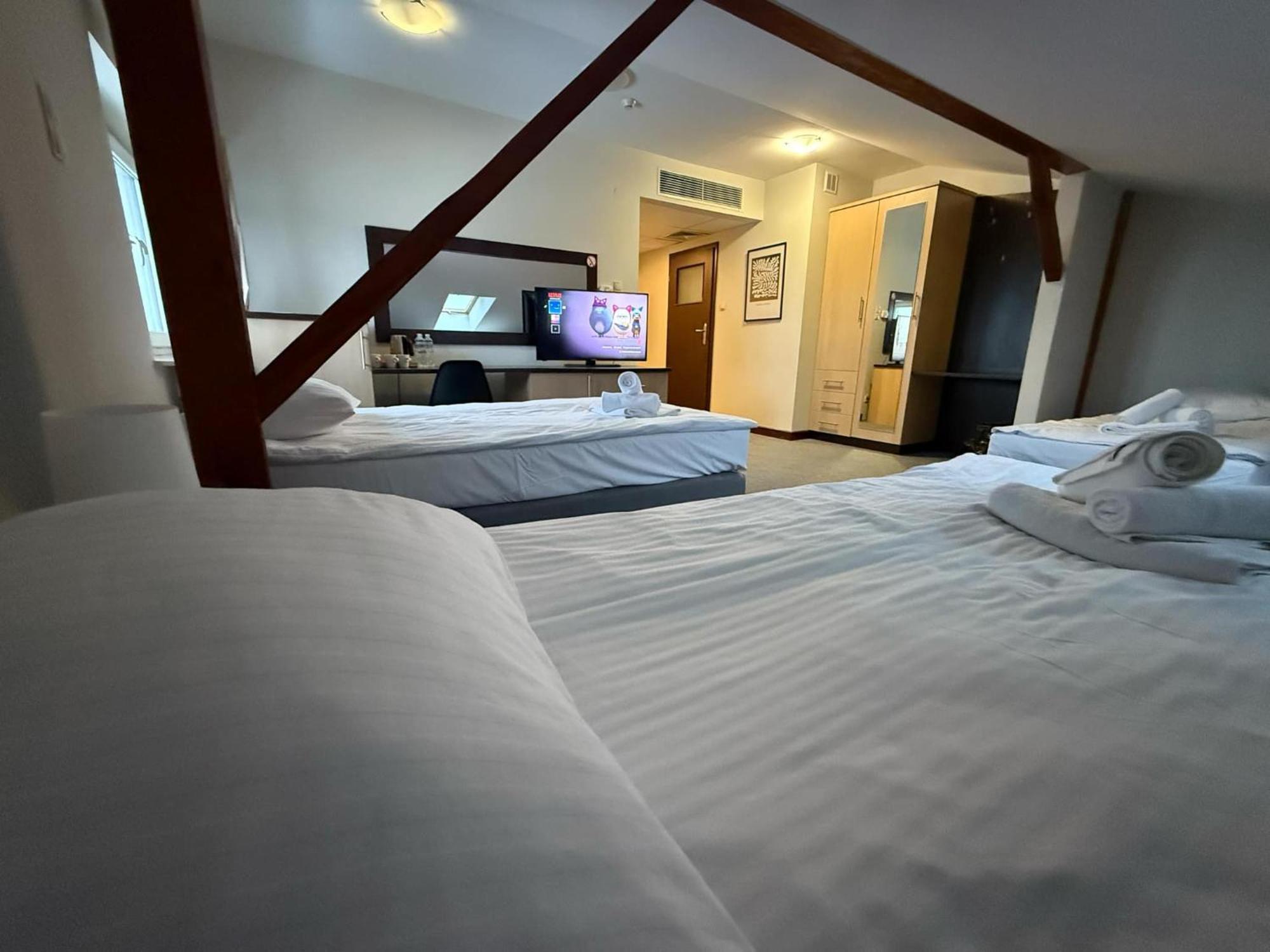 Magiczna Farma Hotel Obiady Maka I Magia Замбрув Екстериор снимка
